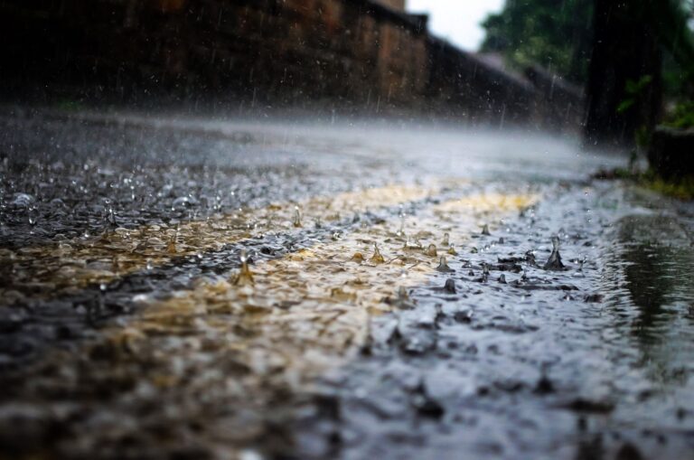 Read more about the article Flooding in Waihī closes roads