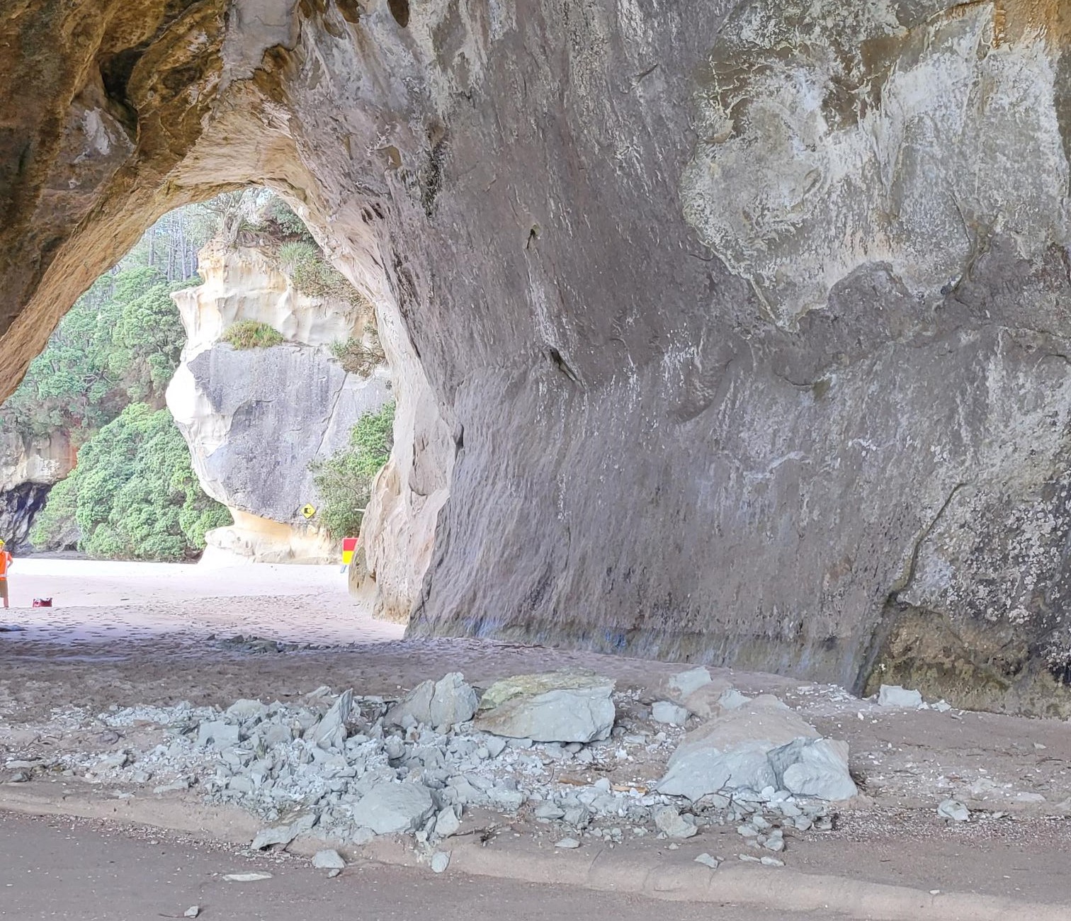 You are currently viewing Rāhui lifted at Coromandel Peninsula’s Cathedral Cove, with caution and respect urged