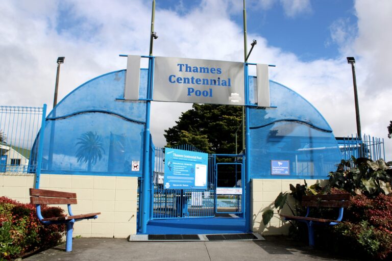 Read more about the article Concerns over costs of Thames pools