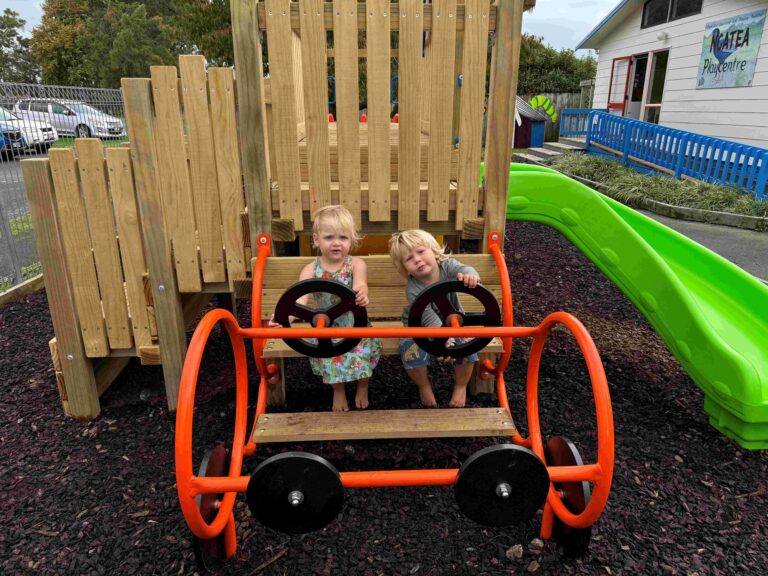 Read more about the article New playground for Ngatea tamariki